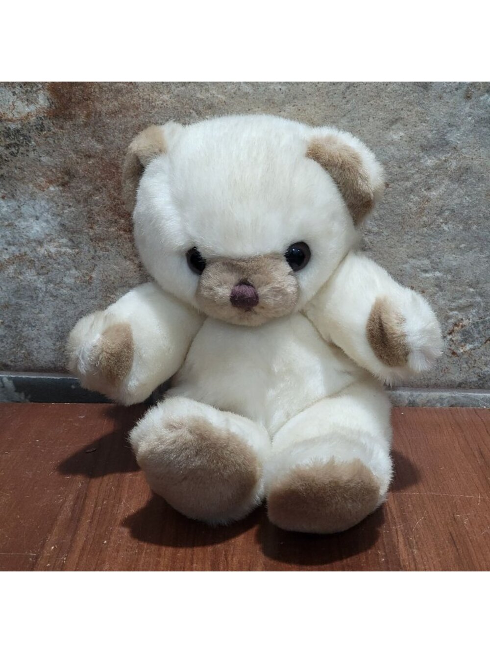 Vintage Oshko White Plush Teddy Bear Beige Accents Ears Paws Muzzle